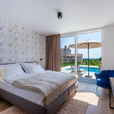 Design Emily White With Seaview Near Rovinj Willa