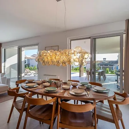 Design Emily White With Seaview Near Rovinj * Bale