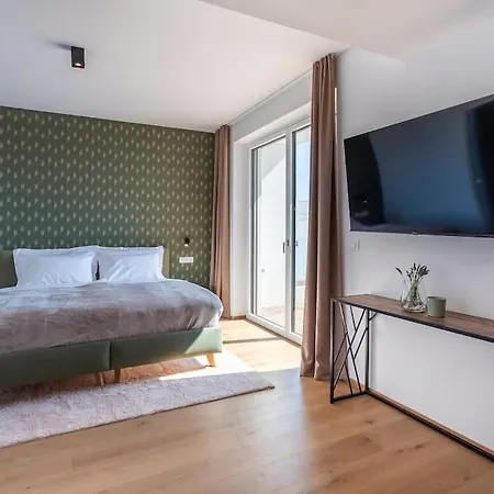 Design Emily White With Seaview Near Rovinj * Bale