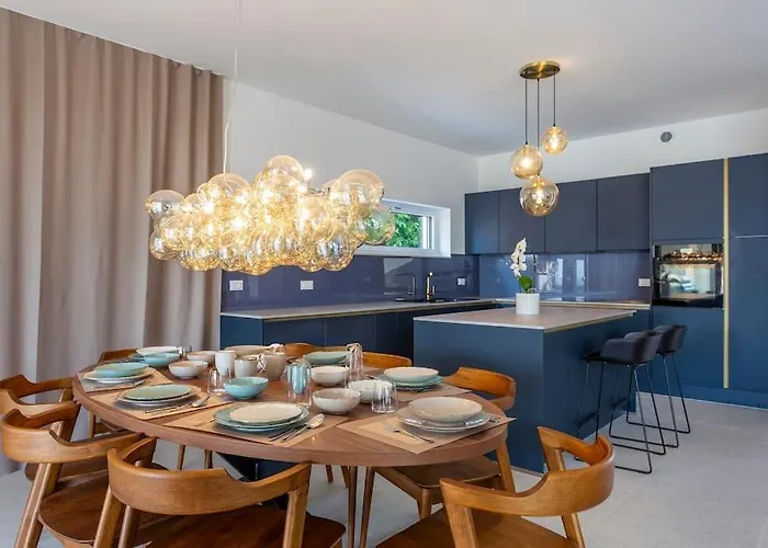 Design Emily White With Seaview Near Rovinj 빌라 발
