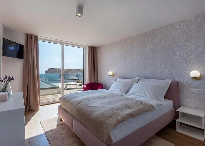 Design Emily White With Seaview Near Rovinj 빌라 발