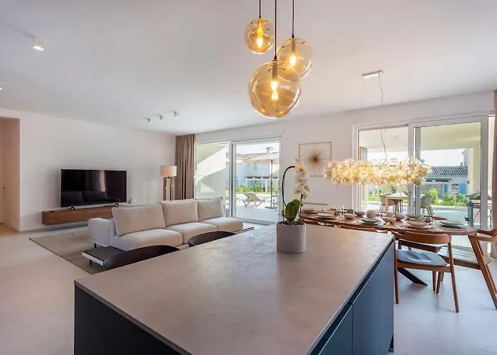 Design Emily White With Seaview Near Rovinj 빌라