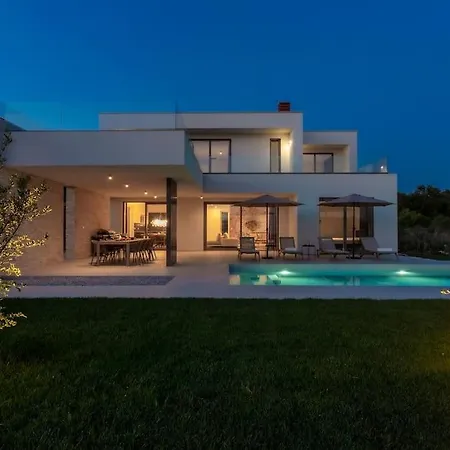 Design Emily White With Seaview Near Rovinj Bale