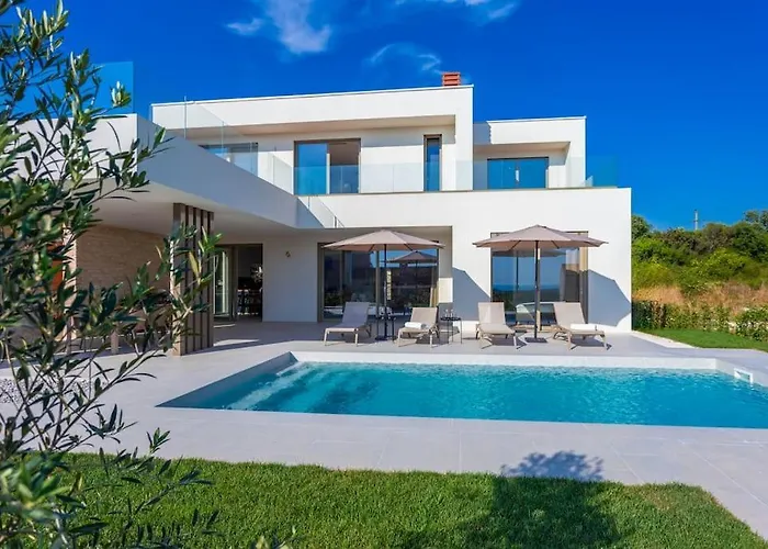 Villa Design Emily White With Seaview Near Rovinj Bale