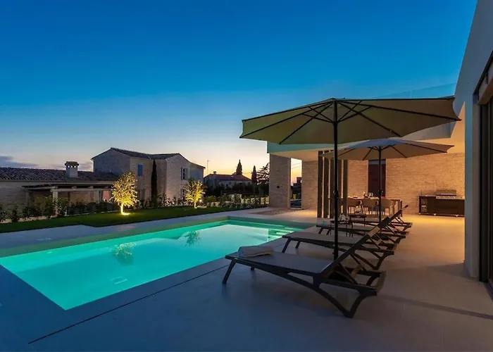 Design Emily White With Seaview Near Rovinj Βίλα *